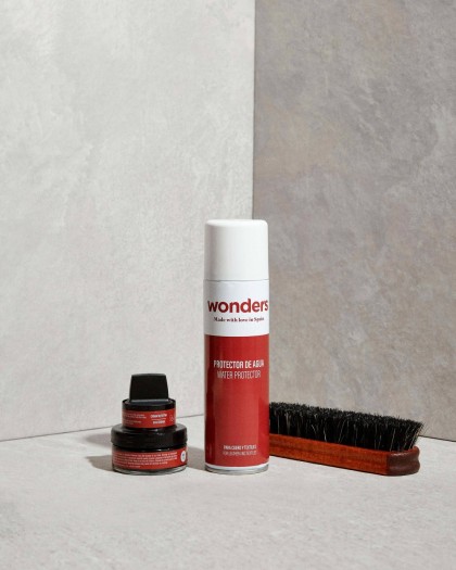 Wonders.com | Black leather kit WCC-KITPIEL CREMA