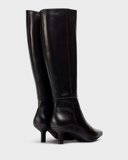 Wonders.com | Black FELXFIT 21 Boots G-7121 ISEO