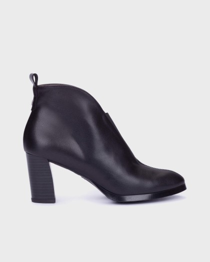 Wonders.com | Black VFELX 12 Ankle Boots L-1112 ISY