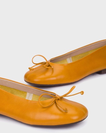Wonders.com | Bailarinas LULU 10 Mostaza A-4710 VELVET