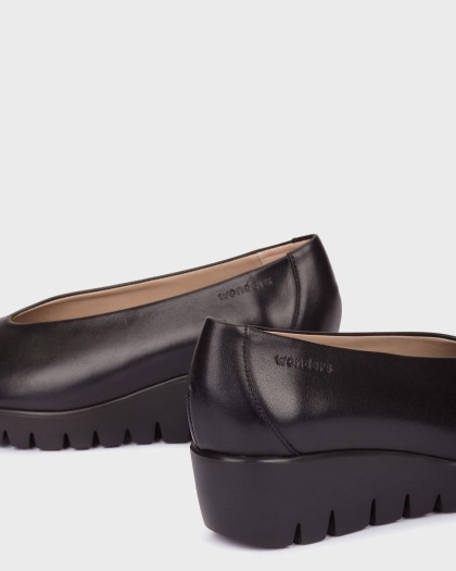 Wonders.com | Black FLY Shoe C-33100 NATURE